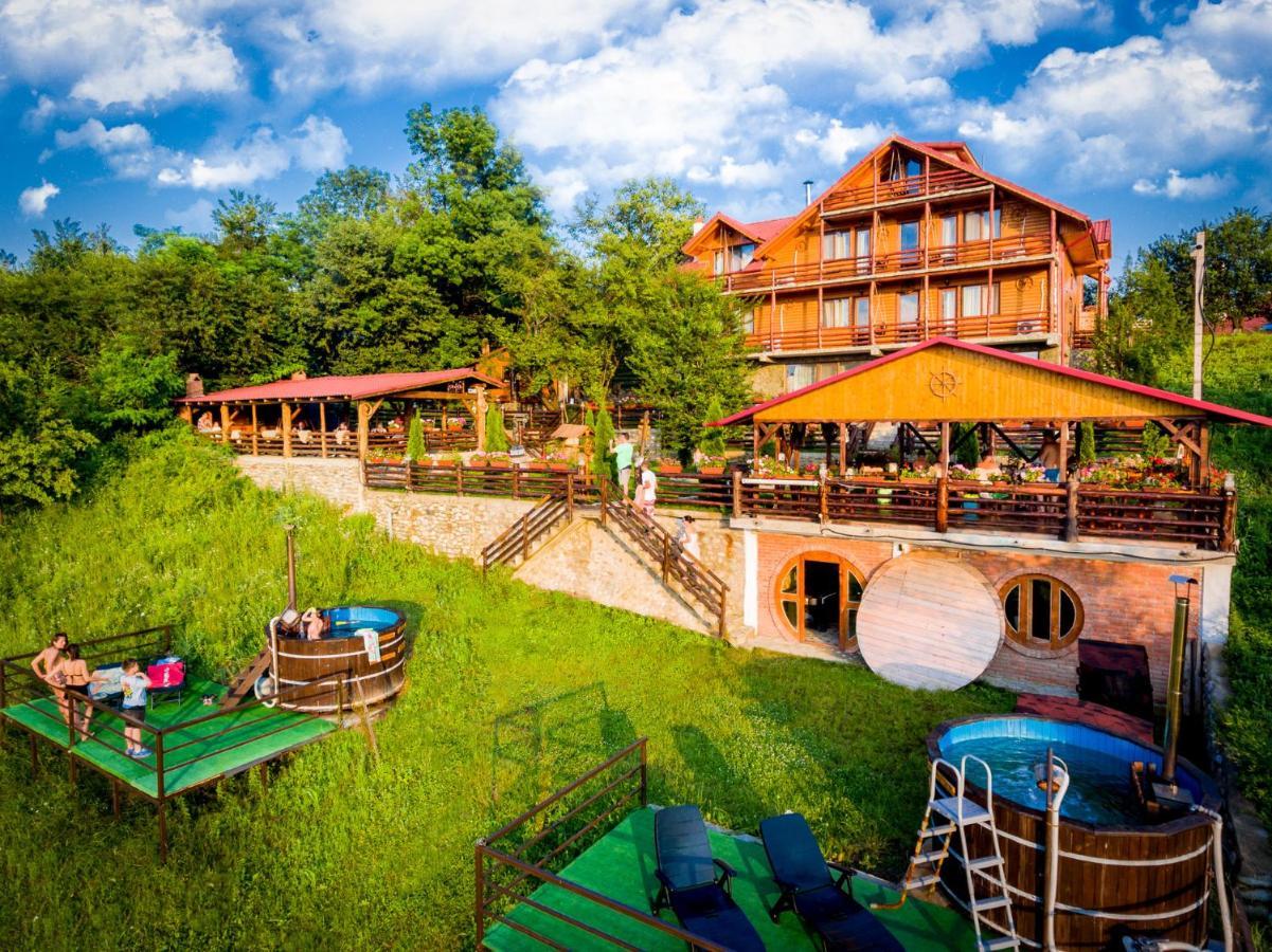 Pensiunea La Maria Lu' Sandoiu Otel Poenari Dış mekan fotoğraf