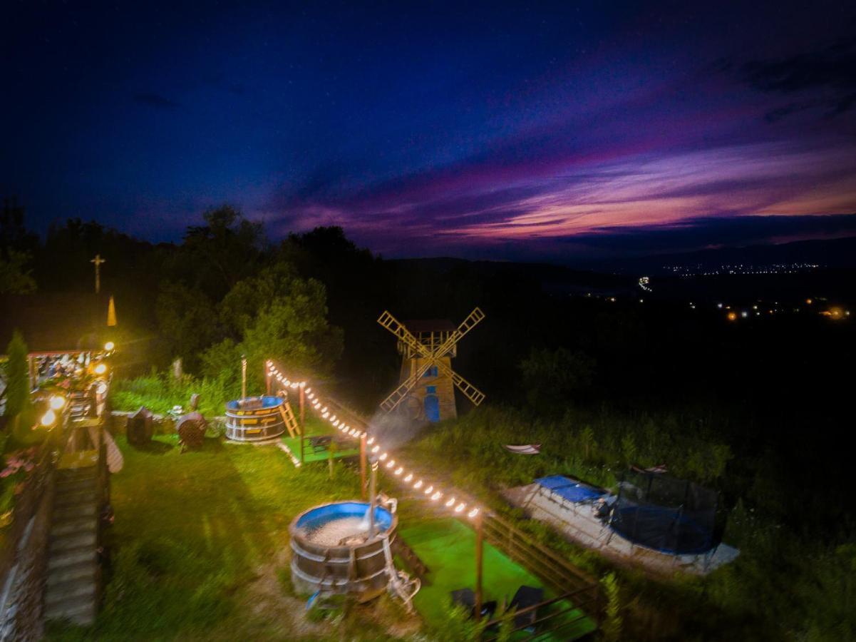Pensiunea La Maria Lu' Sandoiu Otel Poenari Dış mekan fotoğraf