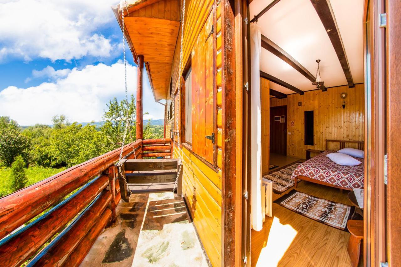 Pensiunea La Maria Lu' Sandoiu Otel Poenari Dış mekan fotoğraf