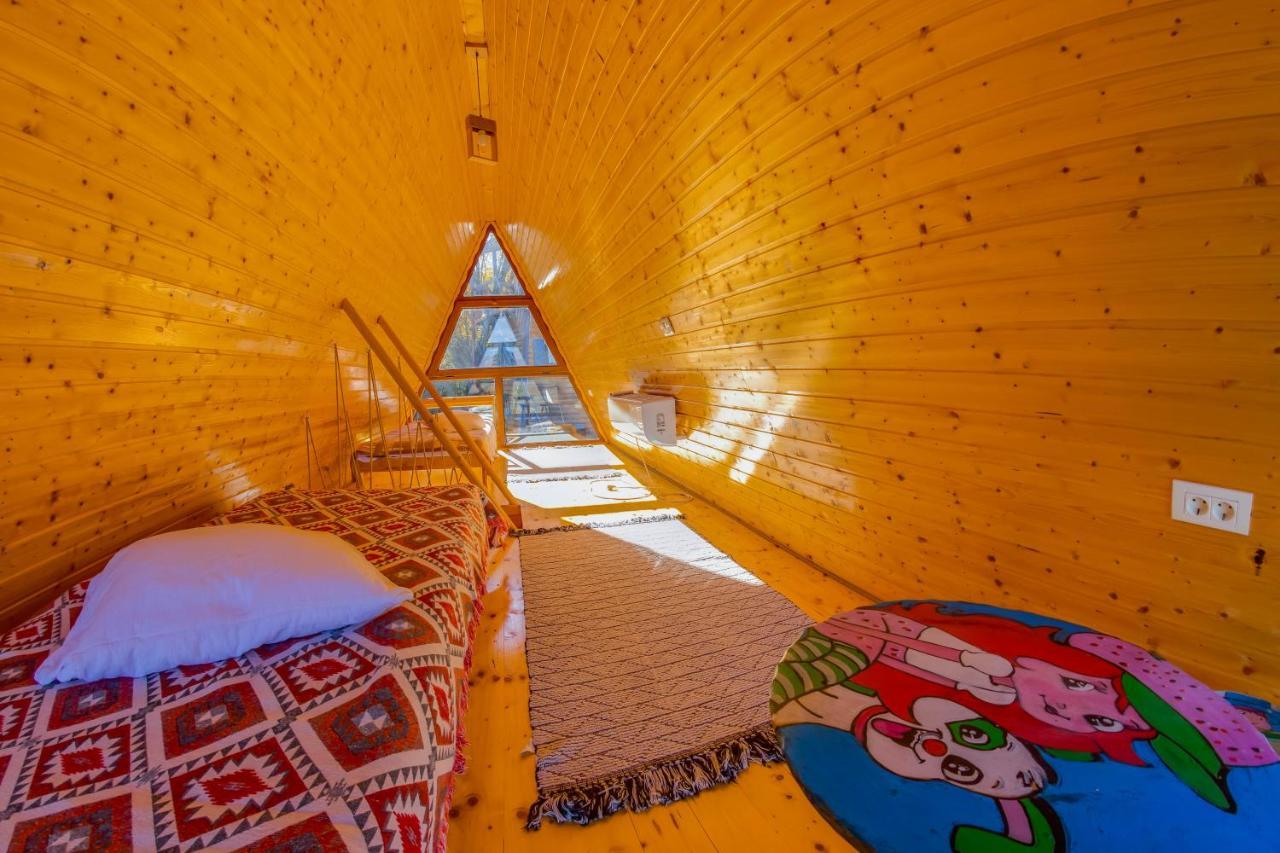 Pensiunea La Maria Lu' Sandoiu Otel Poenari Dış mekan fotoğraf