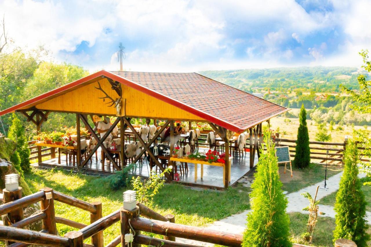 Pensiunea La Maria Lu' Sandoiu Otel Poenari Dış mekan fotoğraf